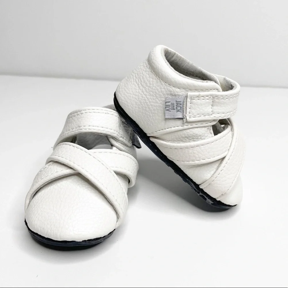 Jack and Lily My Mocs White Leather Strappy Mary Jane Moccasins